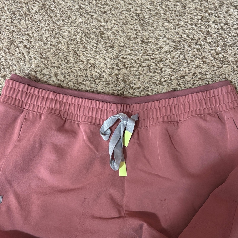 Figs Women's Joggers in Mauve with Gray Ties
